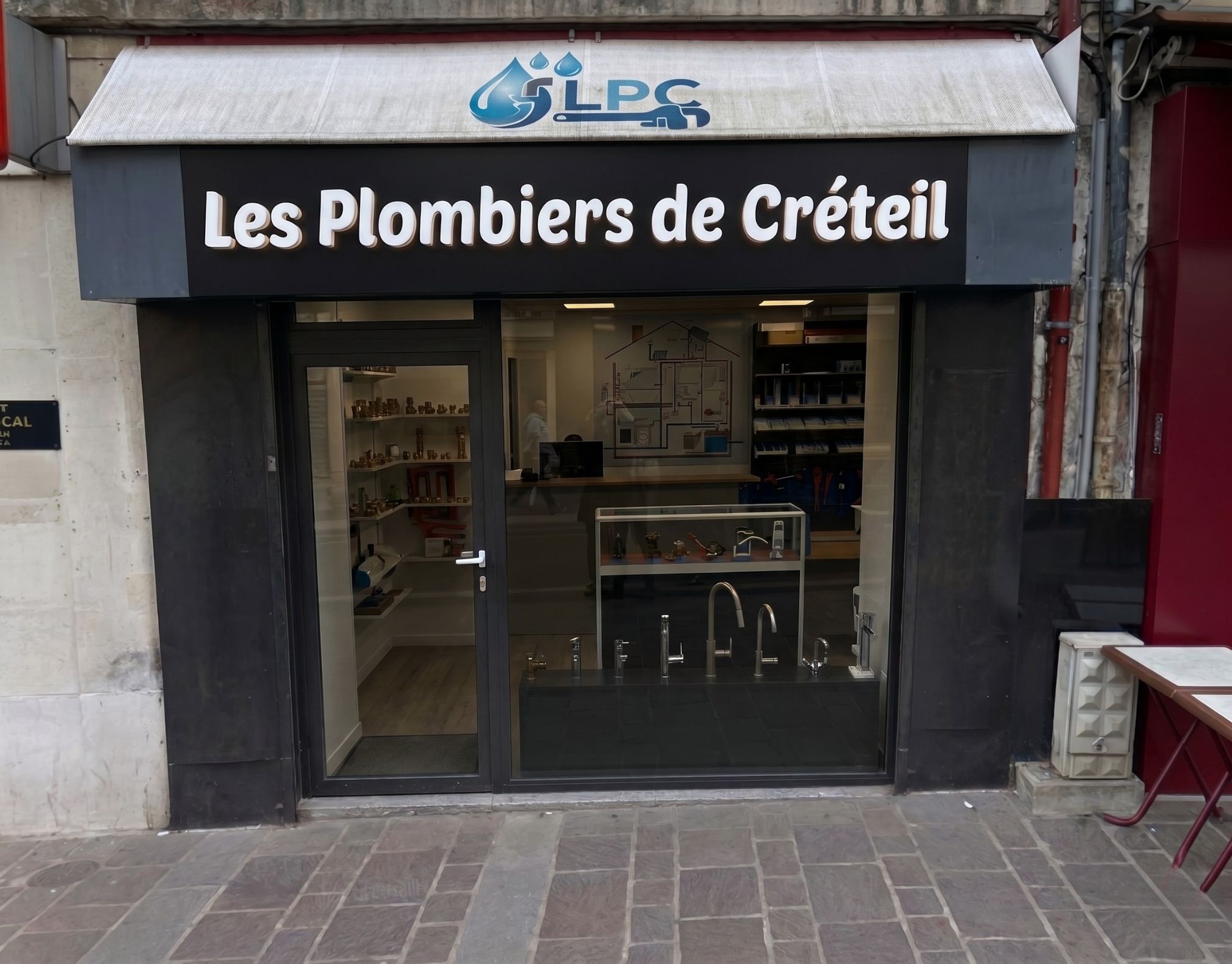 Devanture Les Plombiers de Créteil – 18 Rue du Général Leclerc